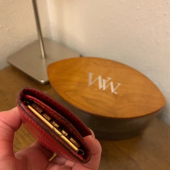 Louis VuittonRed Epi Leather 4 Key Holder CASE - Picture 7 of 12